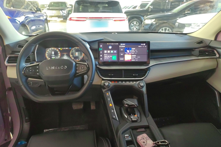 领克06 2023款 Remix 1.5T Shero中控内饰12