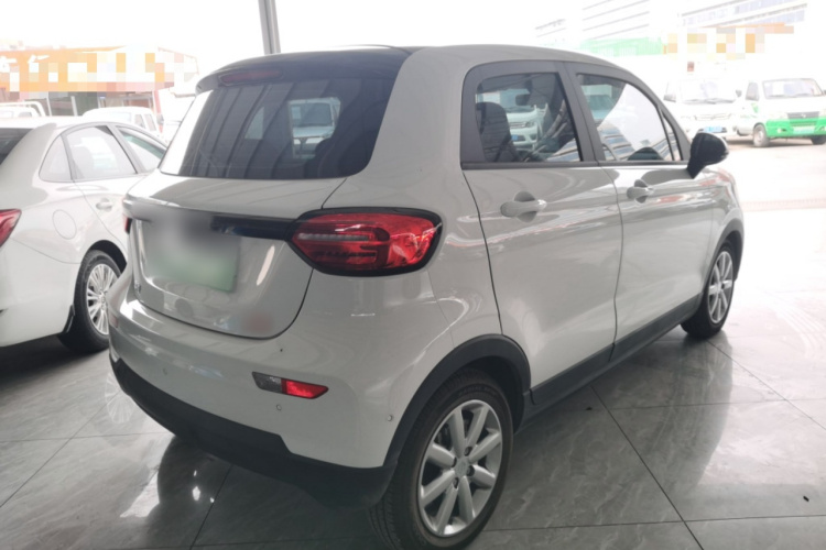 零跑汽车 零跑T03 2022款 星钻版车身外观7