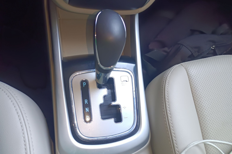 长安 逸动 2014款 1.6L 自动豪华型局部细节18