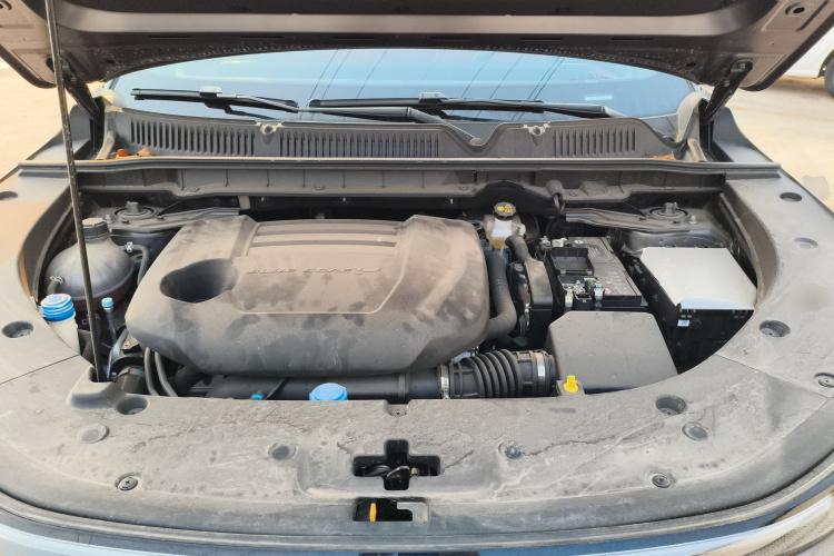 长安CS75 PLUS 2025款 第四代 UItra 2.0T 新蓝鲸 智慧劲擎型机舱底盘24