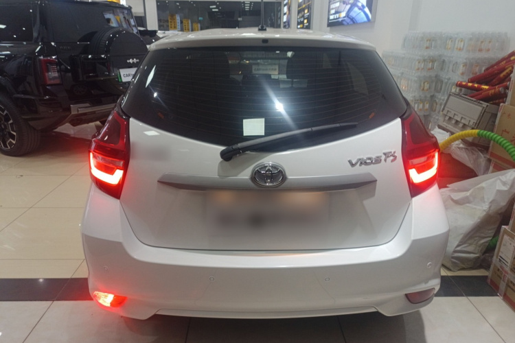 丰田 威驰FS 2021款 1.5L CVT锋驰版车身外观6