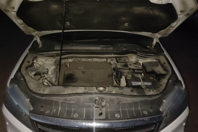 哈弗H6 2014款 运动版 2.4L 自动精英型机舱底盘24