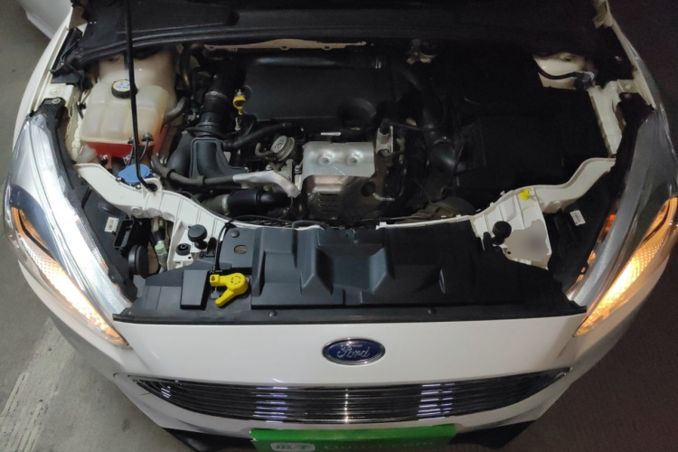 福特 福克斯 2017款 三厢 EcoBoost 125 自动超能风尚型智行版局部细节24