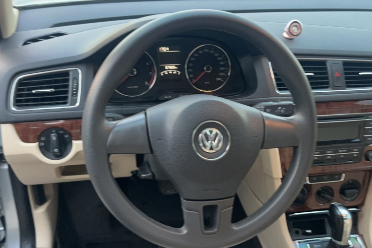 大众 朗逸 2013款 改款 1.4TSI DSG舒适版局部细节13