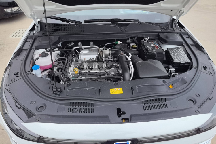 奔腾B70 2024款 龙腾版 1.5T 领跃型机舱底盘24