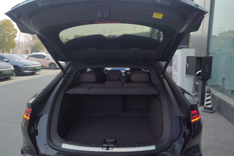 腾势Z9GT 2024款 1100四驱Max版机舱底盘23