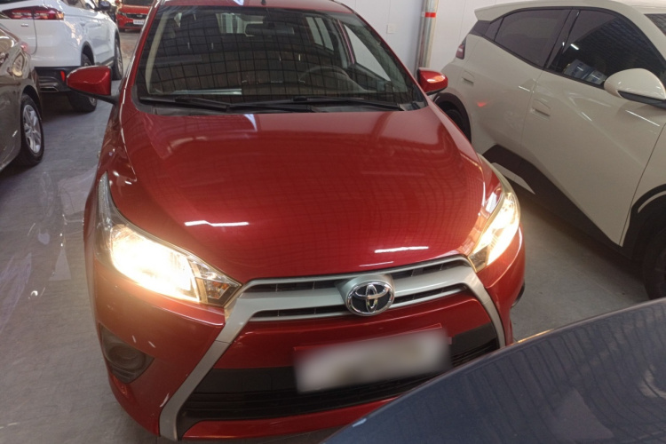 丰田 YARiS L 致炫 2015款 1.5E 自动魅动版车身外观2