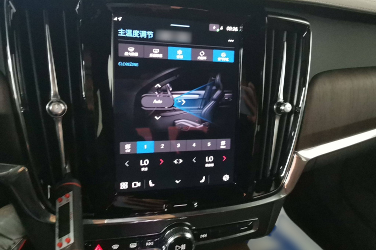 沃尔沃S90新能源 2025款 插电式混动 四驱长续航智雅豪华版局部细节16