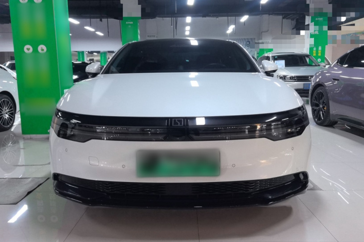 极氪007 2024款 后驱增强版 100kWh车身外观2