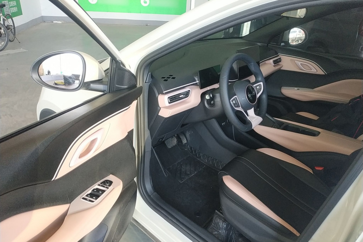 比亚迪 海鸥 2025款 智驾版 305km 活力版中控内饰20