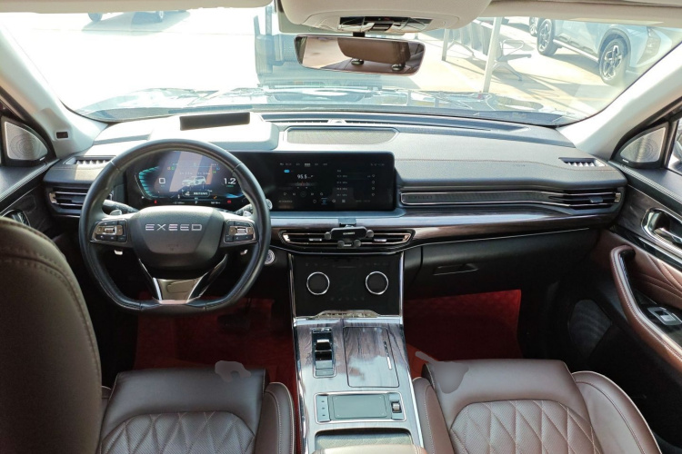 星途揽月 2021款 400T 四驱星尊Pro版 7座中控内饰7002