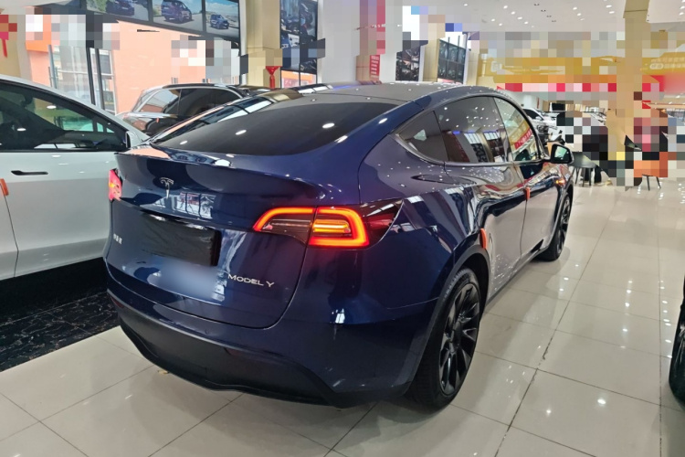 特斯拉 Model Y 2022款 改款 后轮驱动版车身外观6005