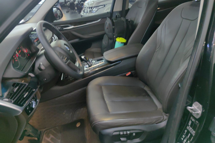 宝马X5(进口) 2017款 xDrive28i中控内饰19