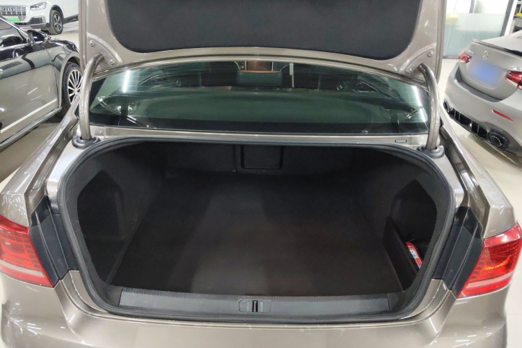 大众 迈腾 2016款 1.8TSI 智享豪华型机舱底盘23