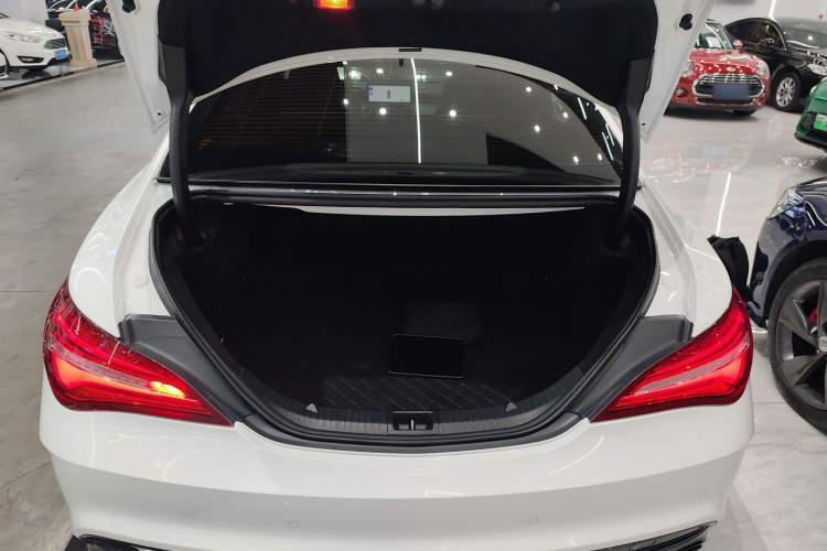 奔驰CLA 2019款 CLA 200 时尚型机舱底盘23