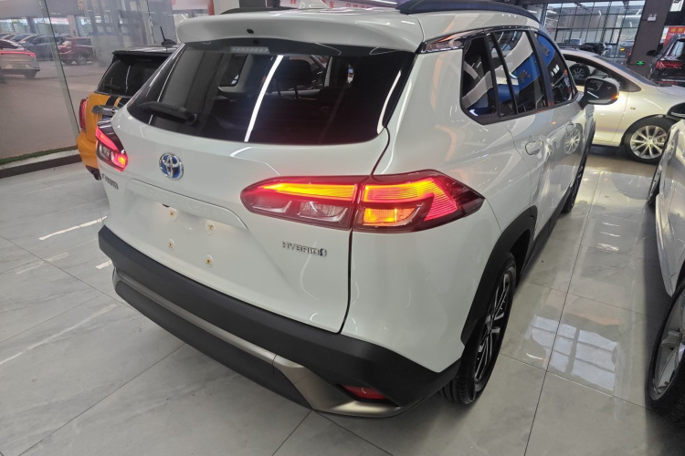 丰田 锋兰达 2023款 2.0L 智能电混双擎 尊贵版车身外观7