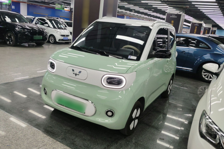 五菱汽车 宏光MINIEV 2024款 第三代 215km 进阶版车身外观1