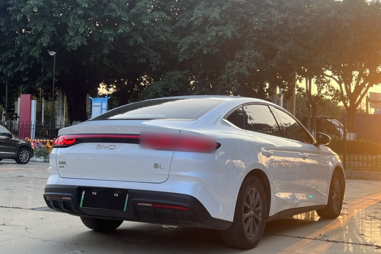 比亚迪 秦L 2024款 DM-i 80KM领先型车身外观6006