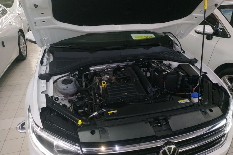 大众 宝来 2023款 200TSI DSG悦行PRO版机舱底盘24