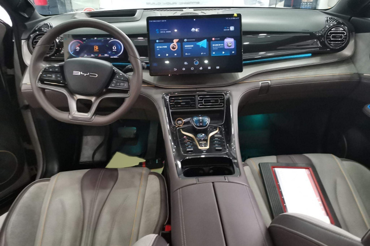 比亚迪 护卫舰07 2023款 DM-i 100KM 旗舰型中控内饰7002