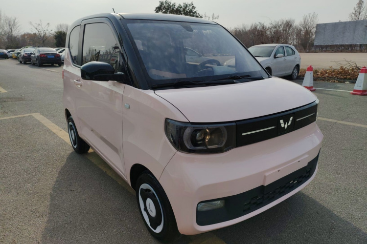 五菱汽车 宏光MINIEV 2022款 马卡龙臻享款 磷酸铁锂车身外观3