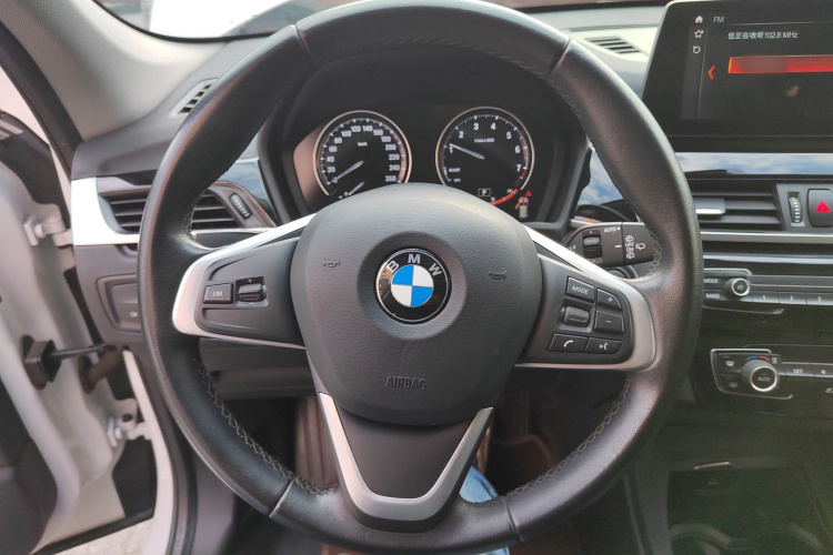 宝马X1 2020款 sDrive25Li 领先型中控内饰13