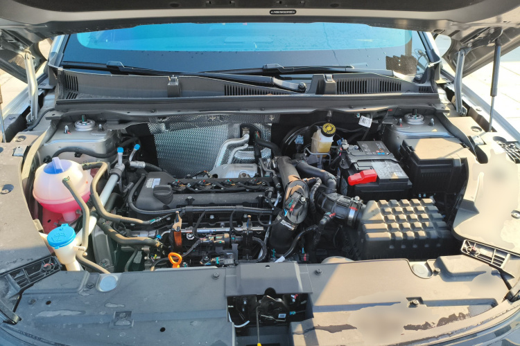 奇瑞 瑞虎5x 2025款 高能版 1.5T CVT豪华型机舱底盘24