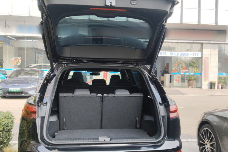 奥迪Q5 e-tron 2023款 40 e-tron 闪耀型 机甲套装局部细节23