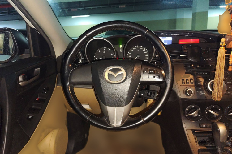 马自达3星骋 2011款 三厢 1.6L 自动精英型局部细节13