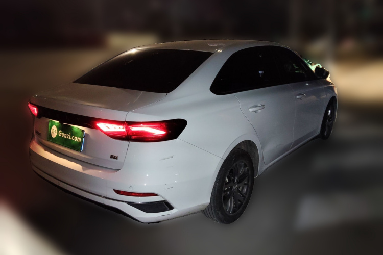 吉利汽车 帝豪 2023款 第4代冠军版 1.5L CVT豪华型车身外观7