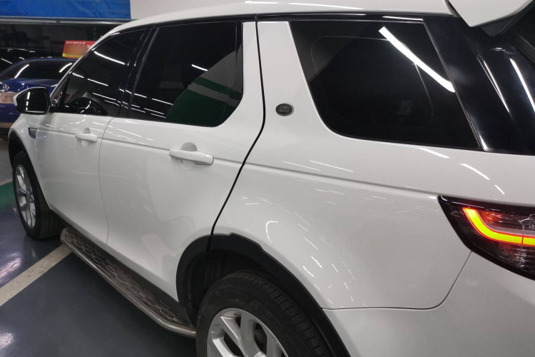 路虎 发现神行 2018款 240PS HSE版车身外观6006