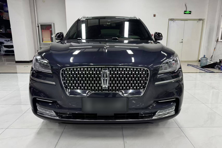 林肯 飞行家 2022款 3.0T V6 四驱尊雅版车身外观2