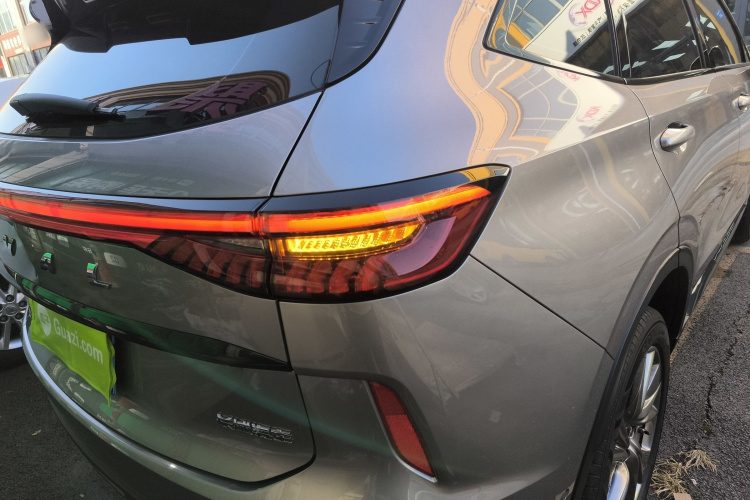 哈弗H6 2022款  第三代 1.5T 自动两驱Supreme+车身外观9