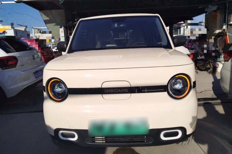 吉利银河 熊猫 2025款 210km 元气熊车身外观2