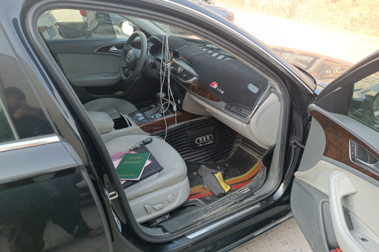 奥迪A6L 2012款 30 FSI 舒适型局部细节9005