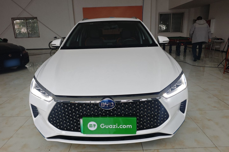 比亚迪e2 2021款 豪华型车身外观2