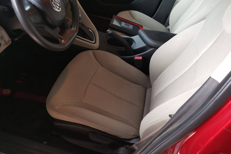 别克 英朗 2015款 15N 自动精英型中控内饰19