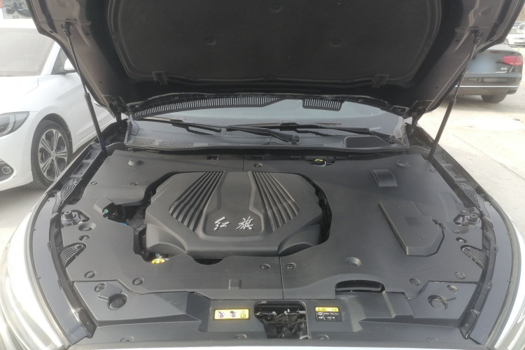 红旗H5 2019款 30TD 灵动版机舱底盘24