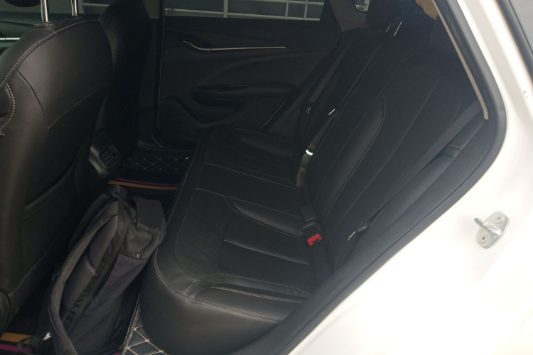 别克 英朗 2019款 18T 自动互联精英型 国V中控内饰21