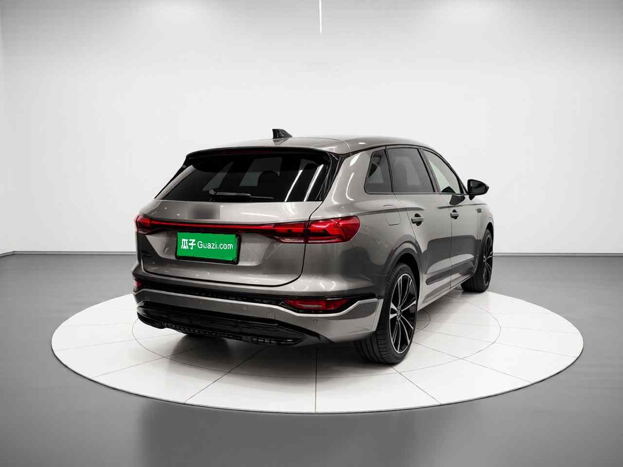 奥迪Q6L e-tron 2026款 首发领航版(4)