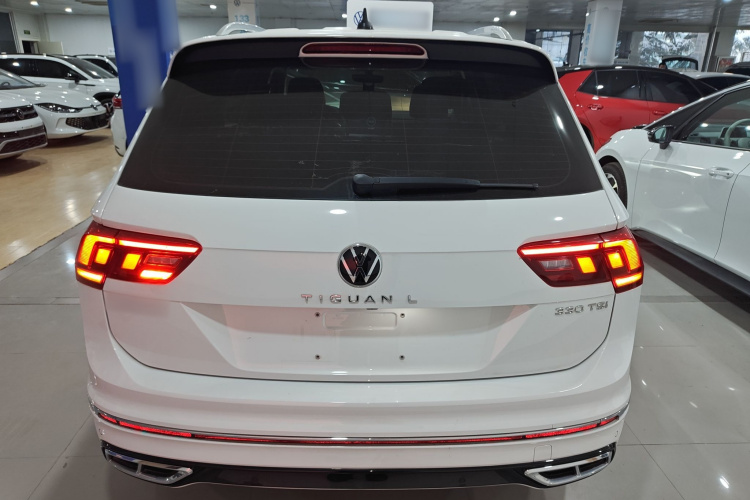 大众 途观L 2024款 出众款 330TSI 自动两驱R-Line龙耀版车身外观6004