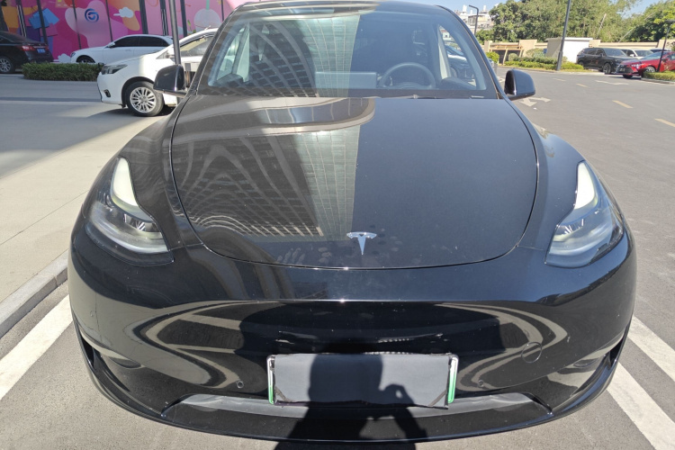 特斯拉 Model Y 2022款 改款 后轮驱动版车身外观2