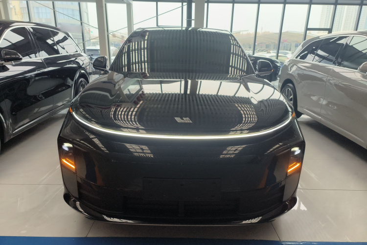 理想汽车 理想L6 2024款 Pro车身外观2