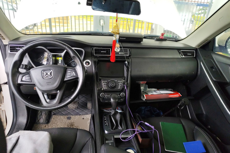 江铃 驭胜S330 2016款 1.5L GTDi 自动两驱尊贵版中控内饰12