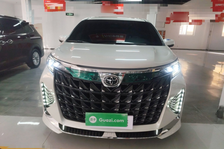 丰田 赛那SIENNA 2024款 2.5L混动 四驱尊贵版车身外观2