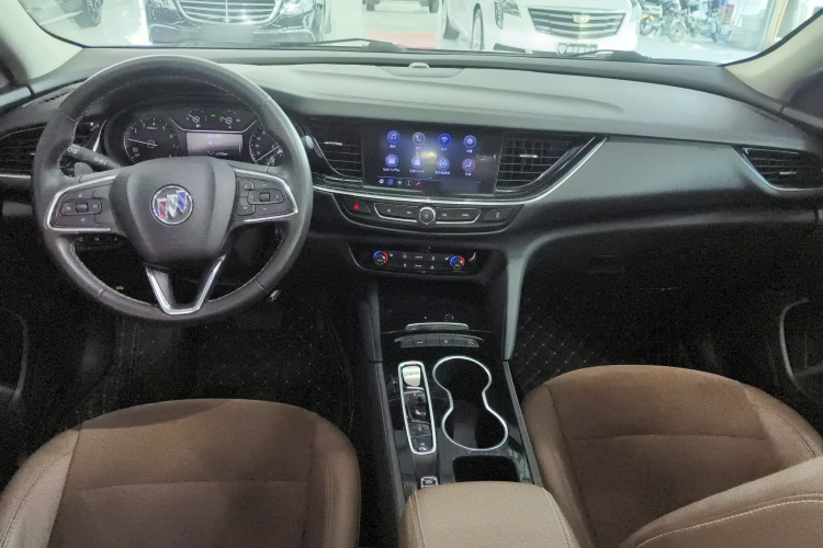 别克 君威 2023款 652T 智享型中控内饰12