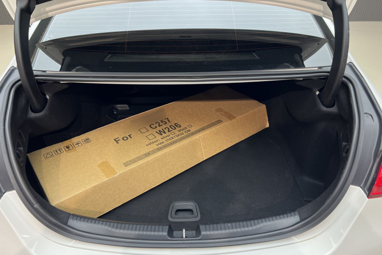 奔驰C级 2025款 C 260 L 皓夜运动版中控内饰7010