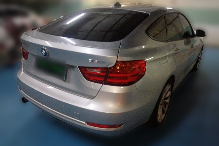 宝马3系GT 2013款 320i 风尚设计套装车身外观6005