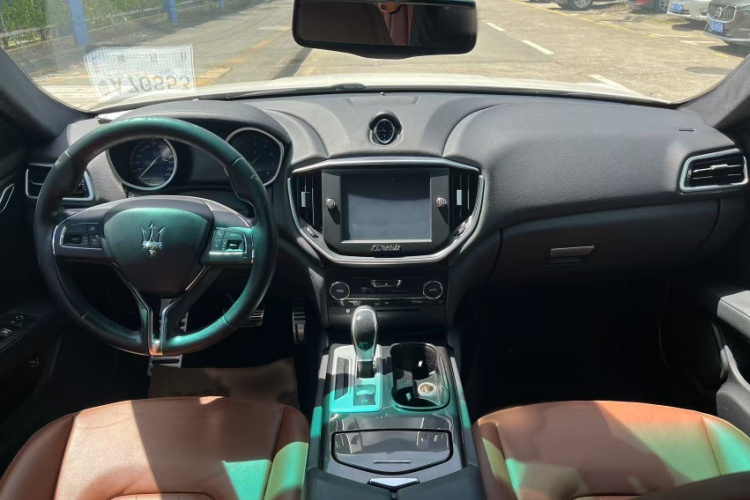 玛莎拉蒂 Ghibli 2014款 3.0T 标准版中控内饰7007