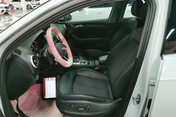 奥迪A3 2020款 Sportback 35 TFSI 时尚型 国VI中控内饰19